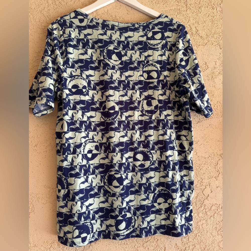 Jack Skellington long length mint green and navy print stretchy tee size XL